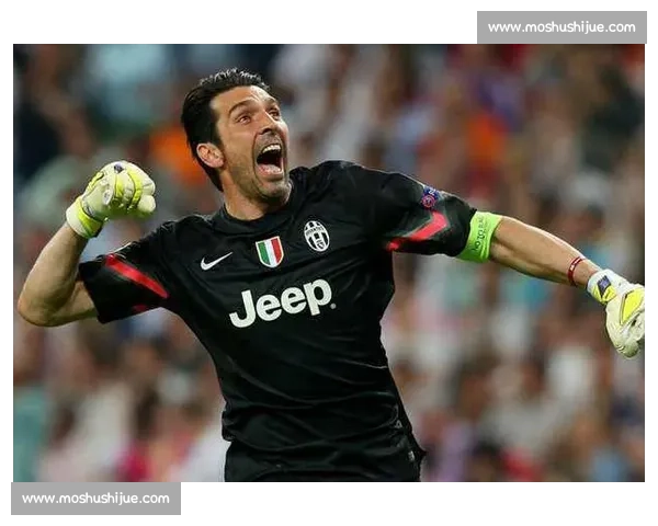 布冯力阻曼奇尼回归，意大利敲定加图索